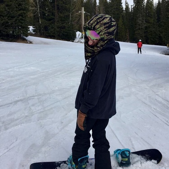 Meet your Posher, Megan - Picture 2 of 7